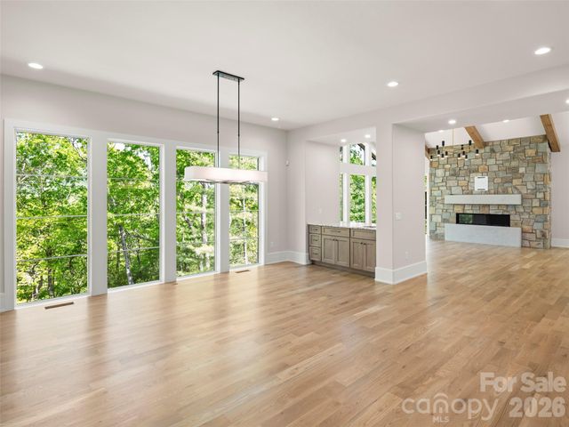 87 Misty Valley Parkway, Arden, NC 28704