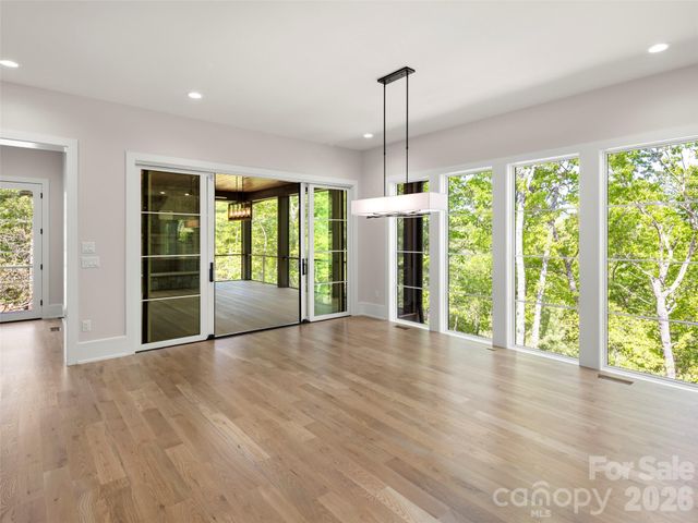 87 Misty Valley Parkway, Arden, NC 28704