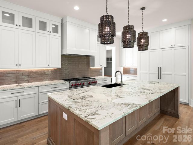 87 Misty Valley Parkway, Arden, NC 28704