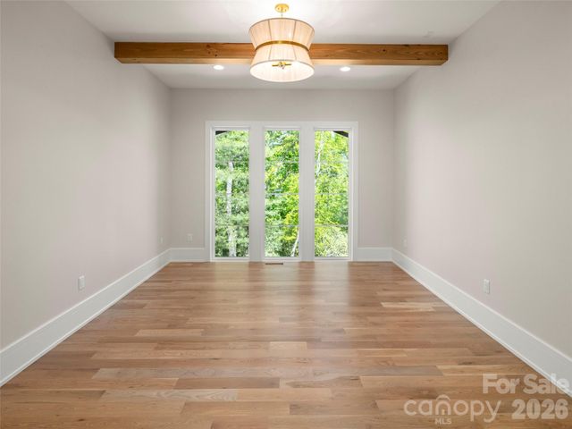 87 Misty Valley Parkway, Arden, NC 28704