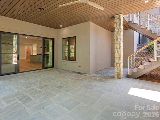 87 Misty Valley Parkway, Arden, NC 28704