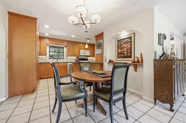17611 NW 266TH STREET, High Springs, FL 32643
