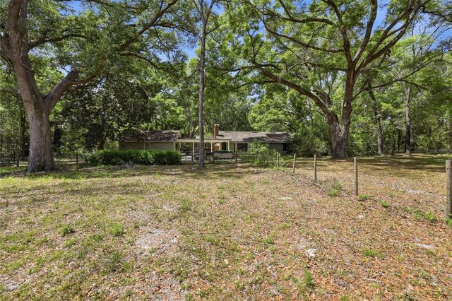 17611 NW 266TH STREET, High Springs, FL 32643