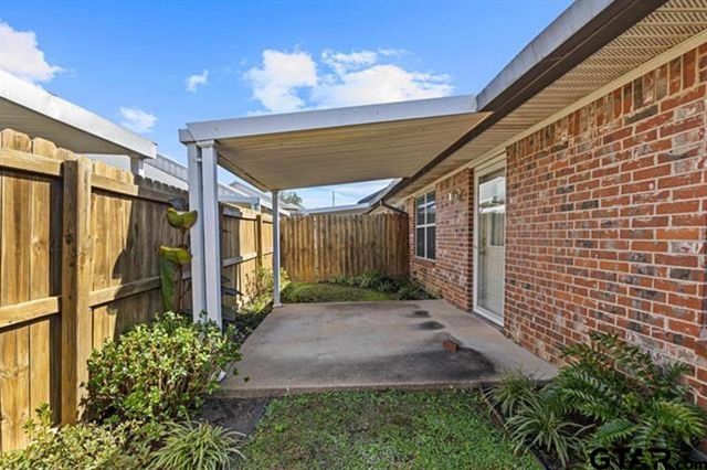 1807 Paverstone Lane, Longview, TX 75605