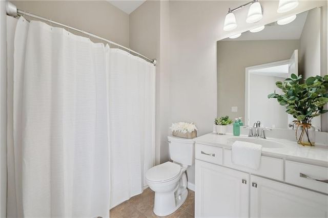 6088 Holly Park Lane SE, Mableton, GA 30126