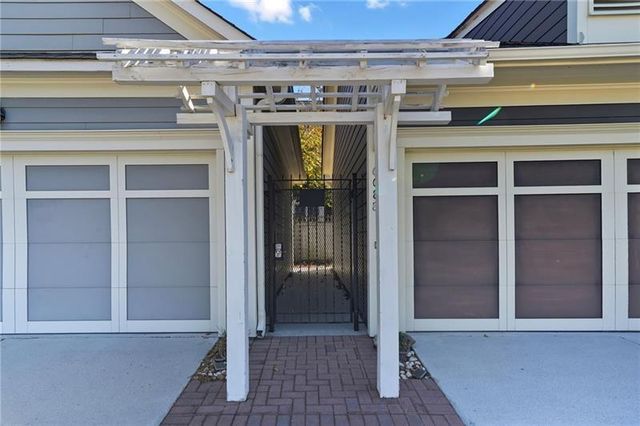 6088 Holly Park Lane SE, Mableton, GA 30126