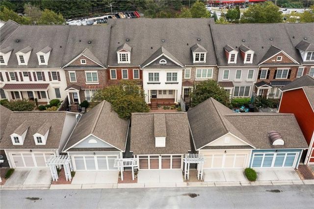 6088 Holly Park Lane SE, Mableton, GA 30126