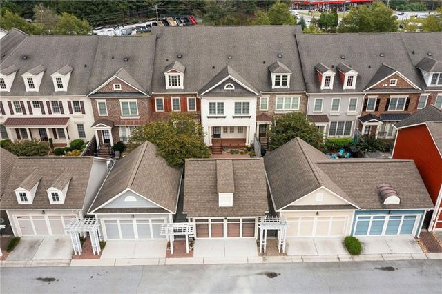 6088 Holly Park Lane SE, Mableton, GA 30126