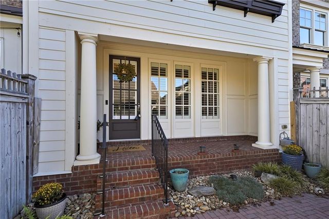 6088 Holly Park Lane SE, Mableton, GA 30126