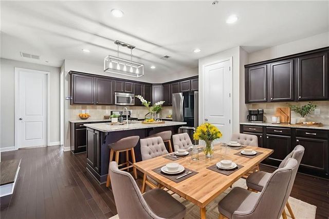 6088 Holly Park Lane SE, Mableton, GA 30126