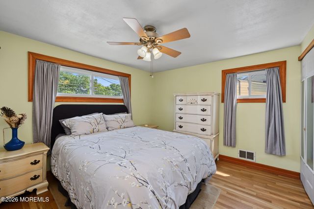 8 Bradford Road, East Brunswick, NJ 08816