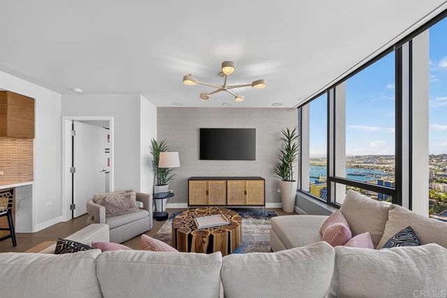 888 W E Street 3006, San Diego, CA 92101