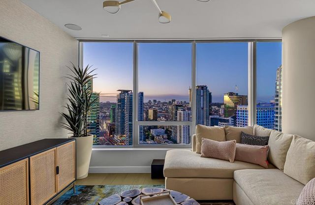 888 W E Street 3006, San Diego, CA 92101