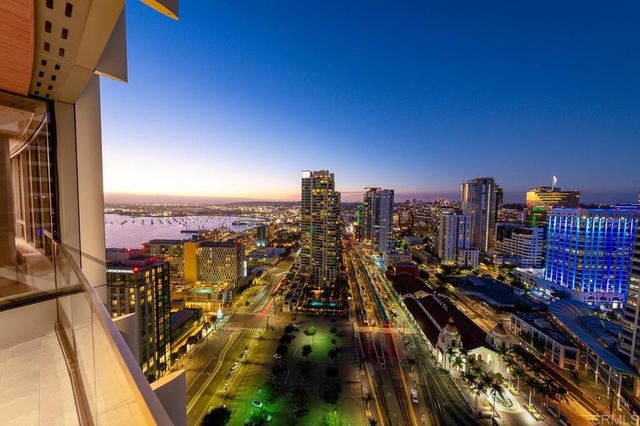 888 W E Street 3006, San Diego, CA 92101