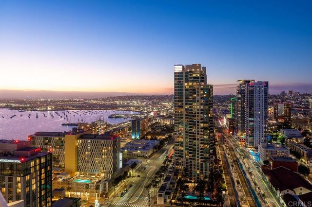 888 W E Street 3006, San Diego, CA 92101