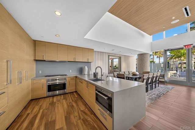 888 W E Street 3006, San Diego, CA 92101