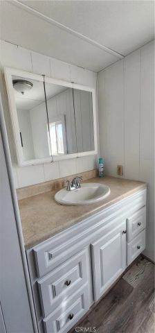6042 Milne Road, Landers, CA 92285