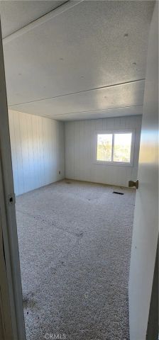 6042 Milne Road, Landers, CA 92285