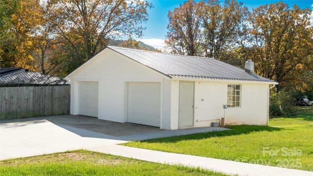 5894 Fisher Davis Road, Morganton, NC 28655