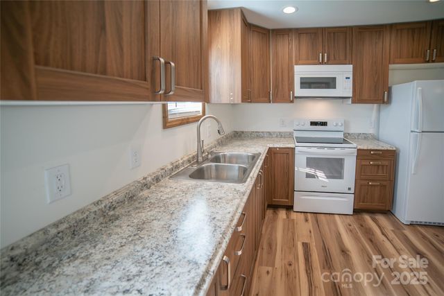 5894 Fisher Davis Road, Morganton, NC 28655