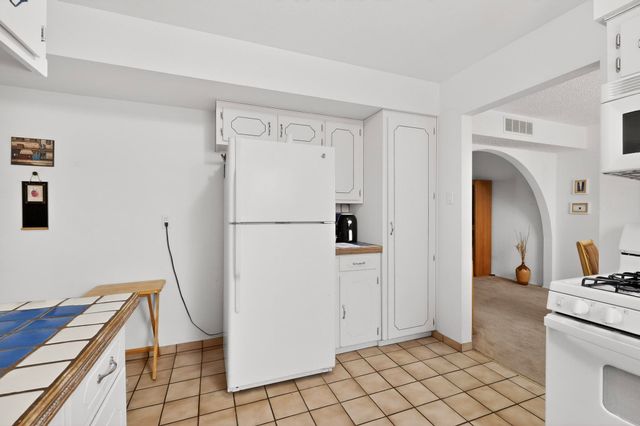 2810 Calle Campeon, Santa Fe, NM 87505