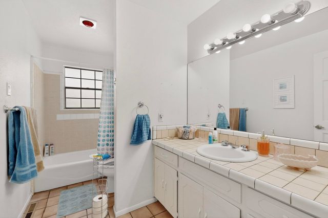 2810 Calle Campeon, Santa Fe, NM 87505