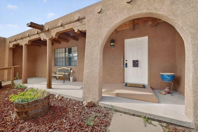 2810 Calle Campeon, Santa Fe, NM 87505