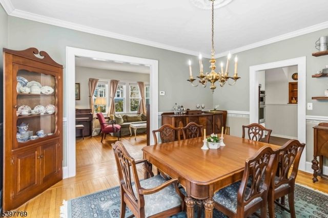 2 Longview Ter, Morristown Town, NJ 07960