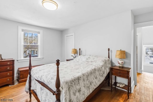 2 Longview Ter, Morristown Town, NJ 07960