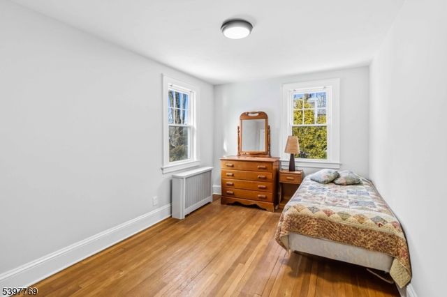 2 Longview Ter, Morristown Town, NJ 07960