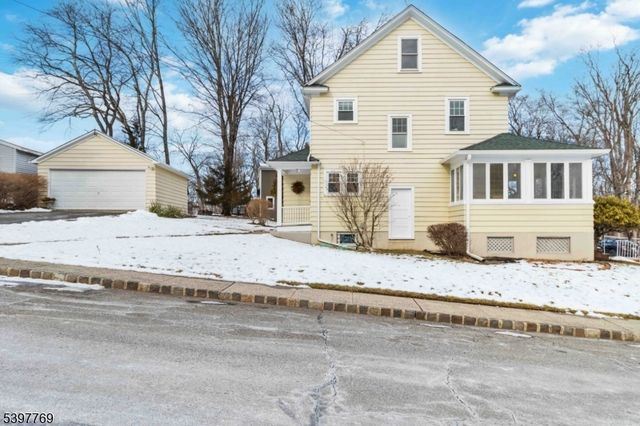 2 Longview Ter, Morristown Town, NJ 07960