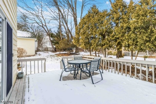 2 Longview Ter, Morristown Town, NJ 07960