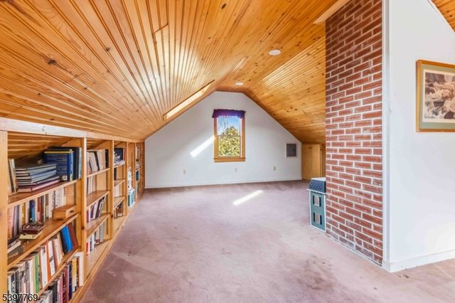 2 Longview Ter, Morristown Town, NJ 07960