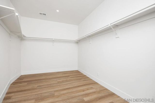 1112 Starview Dr, Vista, CA 92084