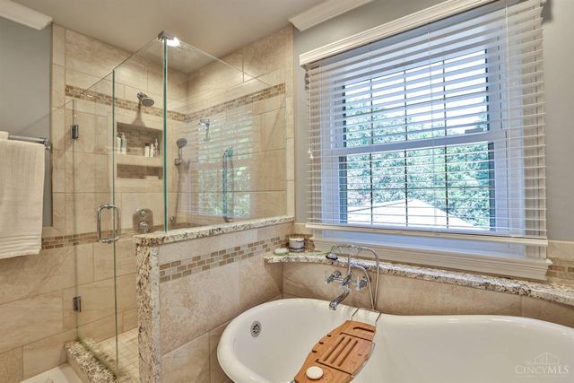 9424 Kemper Grove Lane, Symmes Twp, OH 45140