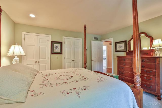 9424 Kemper Grove Lane, Symmes Twp, OH 45140