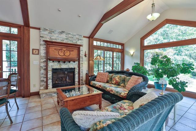 9424 Kemper Grove Lane, Symmes Twp, OH 45140