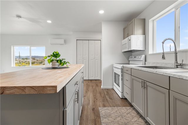 4392 S Rio Verde Drive, Fort Mohave, AZ 86426