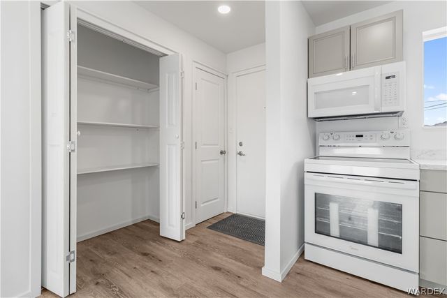 4392 S Rio Verde Drive, Fort Mohave, AZ 86426