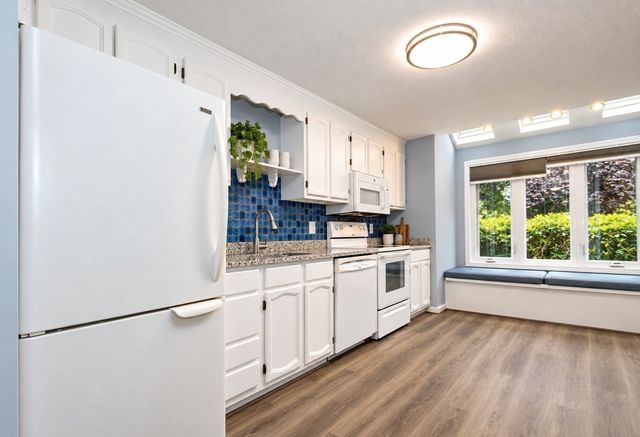 303 Maple Brook Rd. 303, Bellingham, MA 02019