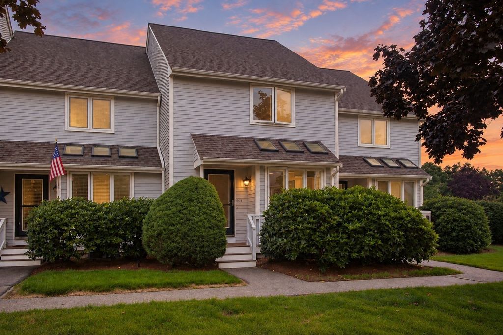 303 Maple Brook Rd. 303, Bellingham, MA 02019