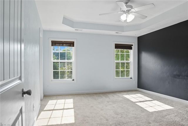 1949 Rockwood Dr, Chesapeake, VA 23323