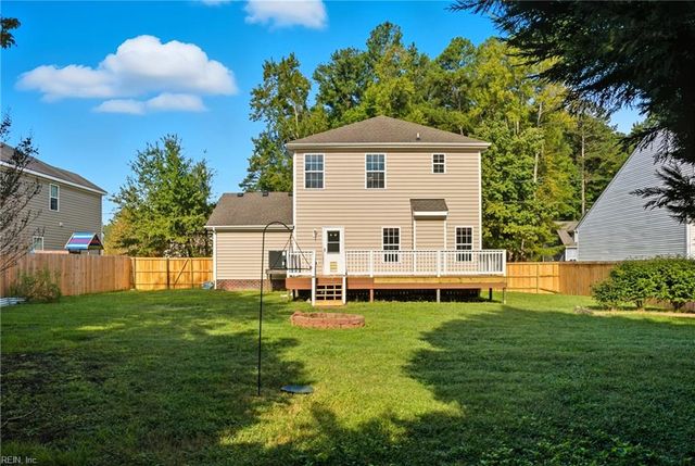 1949 Rockwood Dr, Chesapeake, VA 23323