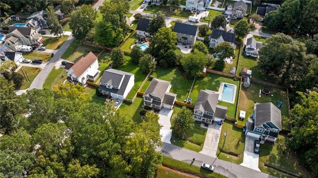 1949 Rockwood Dr, Chesapeake, VA 23323