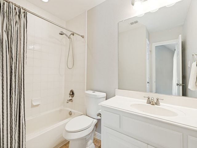 1001 Thornapple Drive, Mckinney, TX 75071