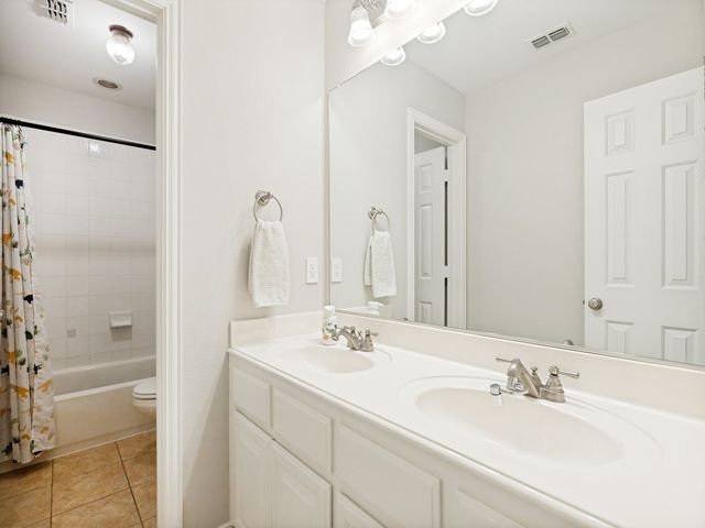 1001 Thornapple Drive, Mckinney, TX 75071