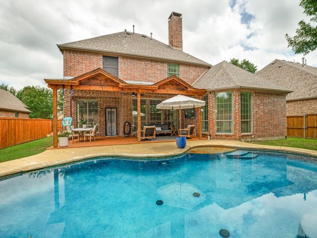 1001 Thornapple Drive, Mckinney, TX 75071
