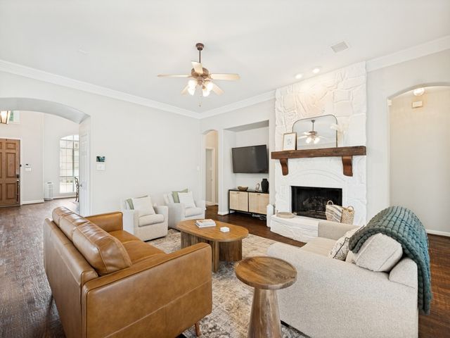 1001 Thornapple Drive, Mckinney, TX 75071