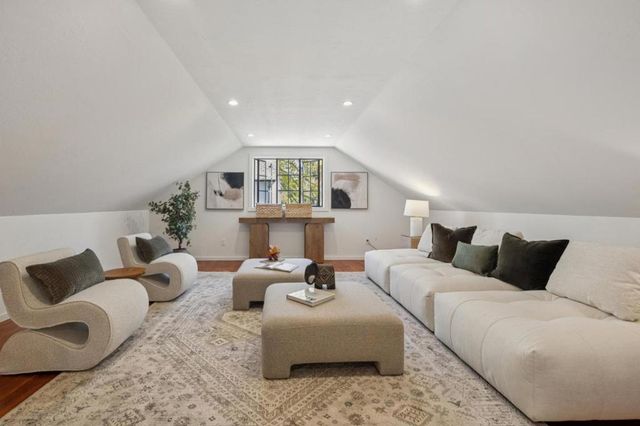 1770 Fulton Street, Palo Alto, CA 94303