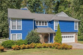 990 Chapman Lane, Stone Mountain, GA 30088